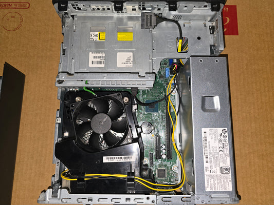 HP ProDesk 600 G3 SFF - Core i7 7500, NO RAM, NO SSD, Windows PRO - SALVAGE YARD